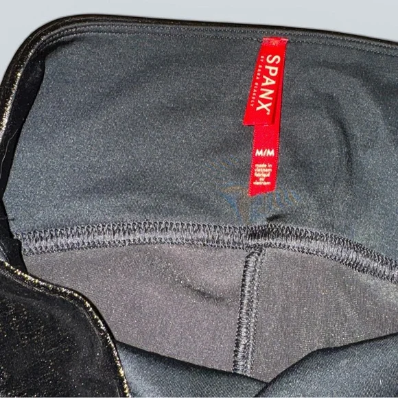 SPANX Metallic High Rise Leggings - Picture 4 of 6